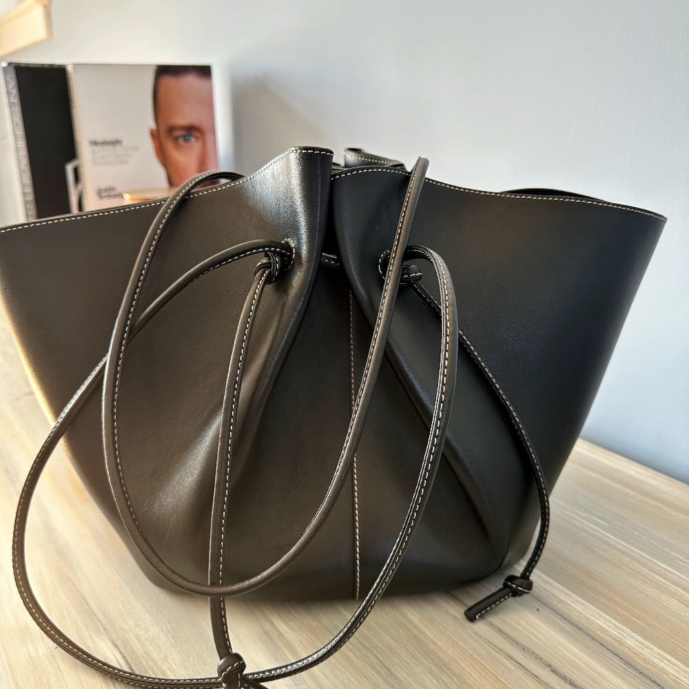 YUZEFI Mochi bag